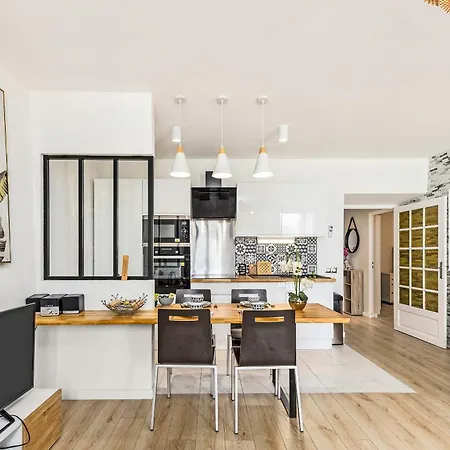 Rue Longue Vue Mer, Spacieux, Rénové Apartamento Menton