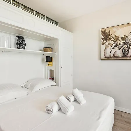 Apartamento Rue Longue Vue Mer, Spacieux, Rénové Menton